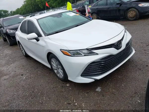 4T1B11HK4KU192631 2019 TOYOTA CAMRY - Image 1