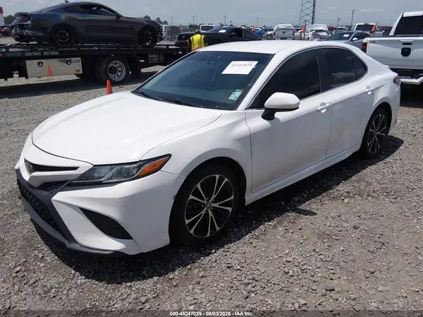 4T1B11HK4KU194220 2019 TOYOTA CAMRY - Image 2