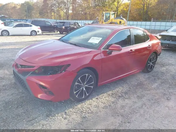 4T1B11HK4KU196050 2019 TOYOTA CAMRY - Image 2