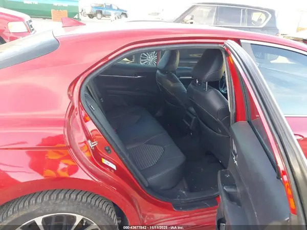 4T1B11HK4KU196050 2019 TOYOTA CAMRY - Image 8