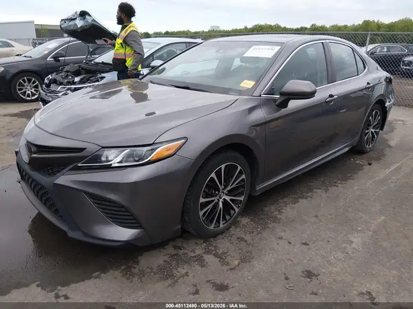 4T1B11HK4KU196937 2019 TOYOTA CAMRY - Image 2