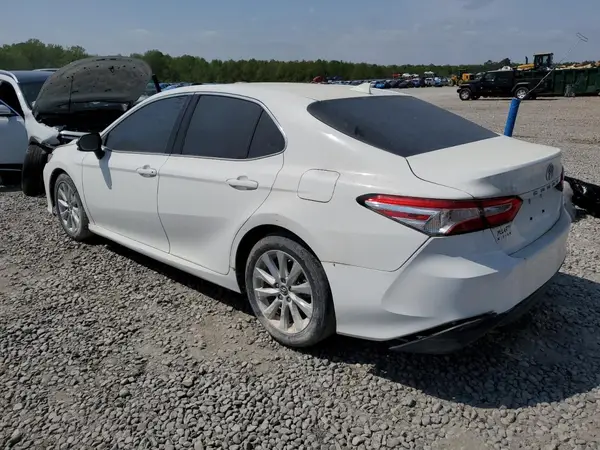 4T1B11HK4KU197912 2019 TOYOTA CAMRY - Image 2
