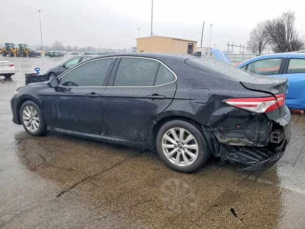 4T1B11HK4KU200503 2019 TOYOTA CAMRY - Image 2