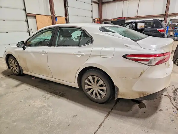 4T1B11HK4KU203336 2019 TOYOTA CAMRY - Image 2