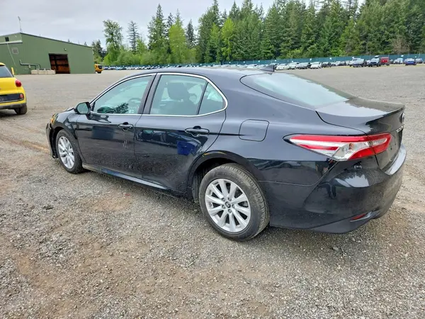 4T1B11HK4KU205281 2019 TOYOTA CAMRY - Image 2