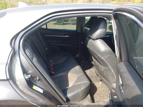 4T1B11HK4KU207094 2019 TOYOTA CAMRY - Image 8