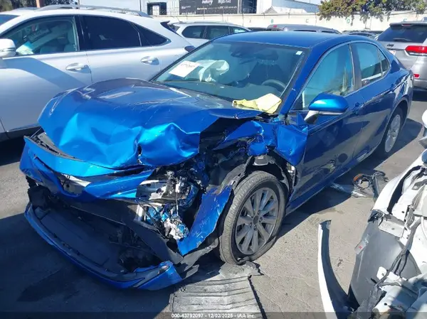 4T1B11HK4KU207144 2019 TOYOTA CAMRY - Image 2