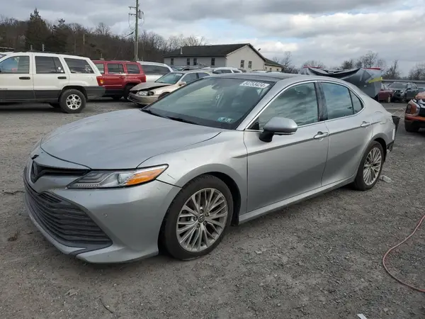 4T1B11HK4KU207712 2019 TOYOTA CAMRY - Image 1