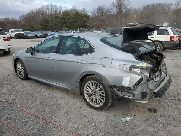4T1B11HK4KU207712 2019 TOYOTA CAMRY - Image 2