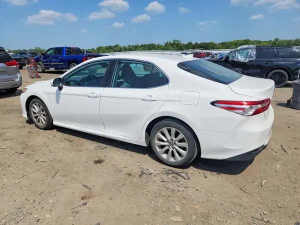 4T1B11HK4KU213039 2019 TOYOTA CAMRY - Image 2