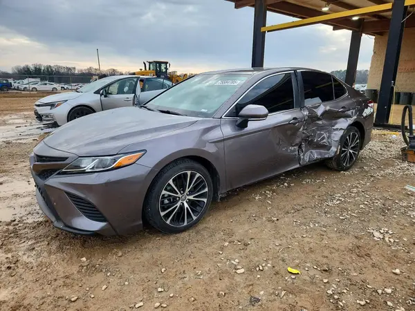 4T1B11HK4KU213235 2019 TOYOTA CAMRY - Image 1