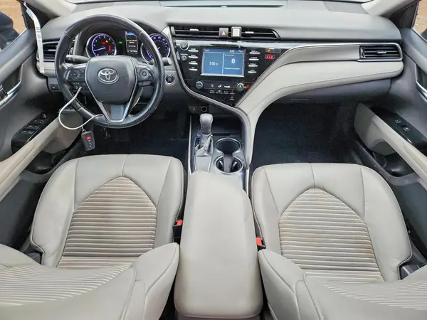 4T1B11HK4KU213235 2019 TOYOTA CAMRY - Image 8
