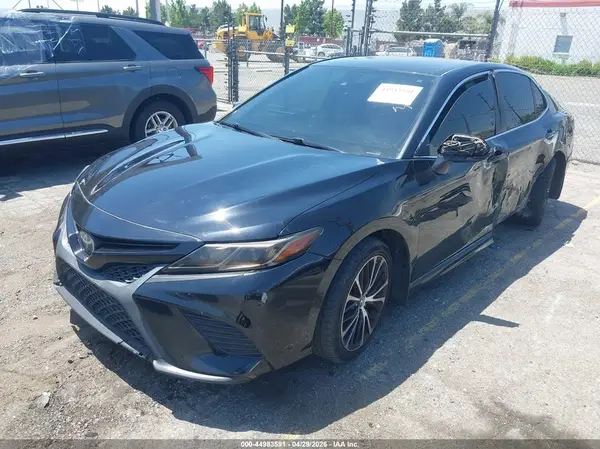 4T1B11HK4KU214871 2019 TOYOTA CAMRY - Image 2