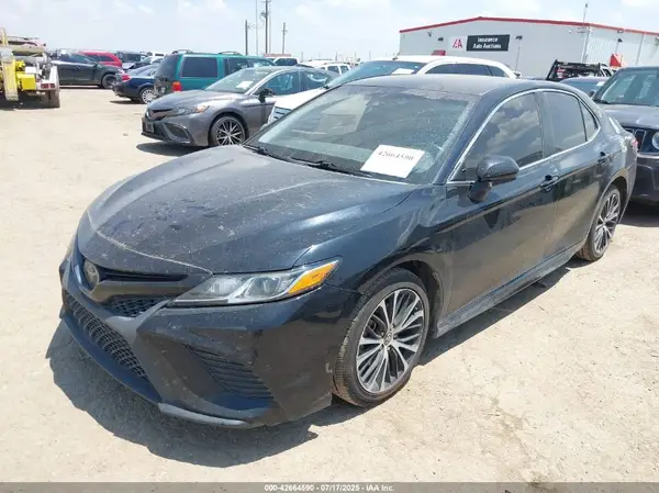 4T1B11HK4KU215292 2019 TOYOTA CAMRY - Image 2