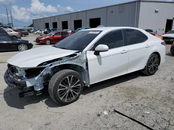 4T1B11HK4KU215485 2019 TOYOTA CAMRY - Image 1