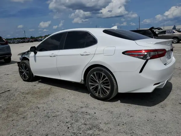 4T1B11HK4KU215485 2019 TOYOTA CAMRY - Image 2