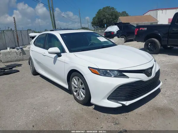 4T1B11HK4KU217060 2019 TOYOTA CAMRY - Image 1