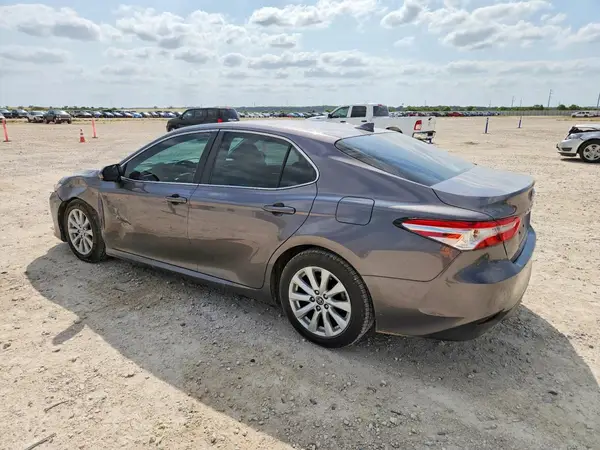 4T1B11HK4KU220153 2019 TOYOTA CAMRY - Image 2