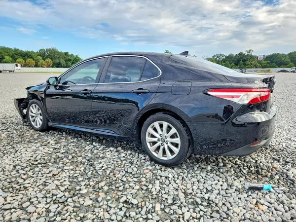 4T1B11HK4KU220976 2019 TOYOTA CAMRY - Image 2