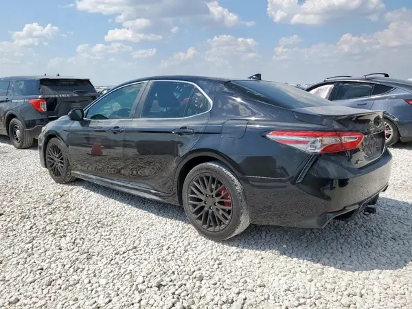 4T1B11HK4KU221335 2019 TOYOTA CAMRY - Image 2