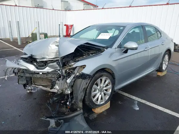 4T1B11HK4KU223859 2019 TOYOTA CAMRY - Image 2
