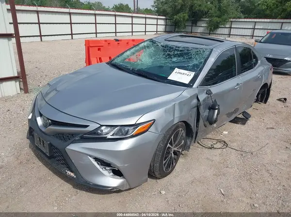 4T1B11HK4KU224087 2019 TOYOTA CAMRY - Image 2