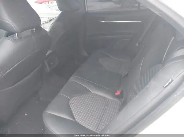 4T1B11HK4KU235901 2019 TOYOTA CAMRY - Image 8