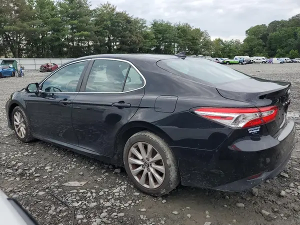 4T1B11HK4KU238622 2019 TOYOTA CAMRY - Image 2