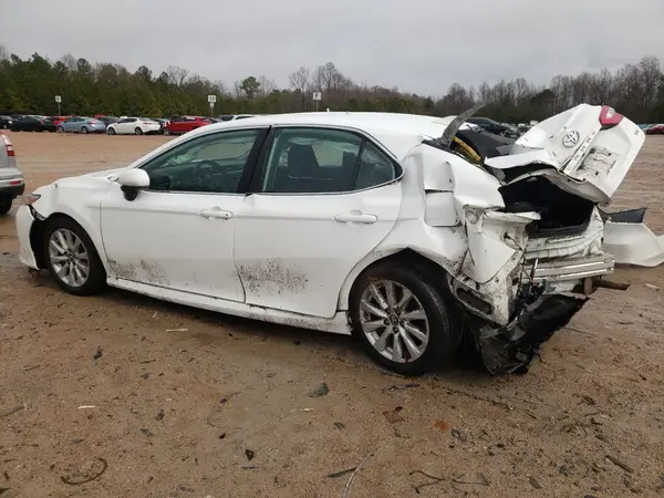 4T1B11HK4KU241584 2019 TOYOTA CAMRY - Image 2