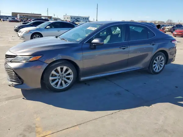 4T1B11HK4KU242119 2019 TOYOTA CAMRY - Image 1