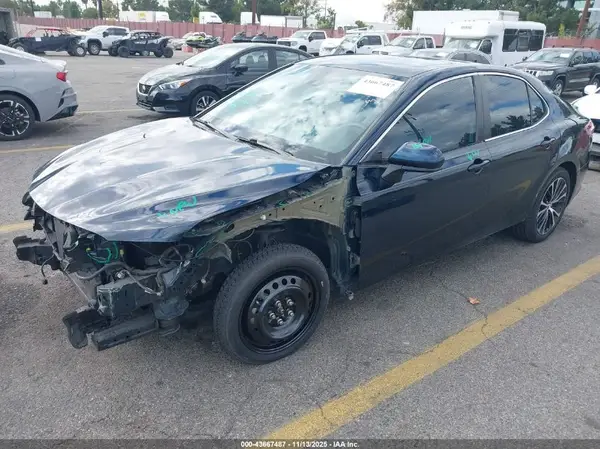 4T1B11HK4KU243285 2019 TOYOTA CAMRY - Image 2
