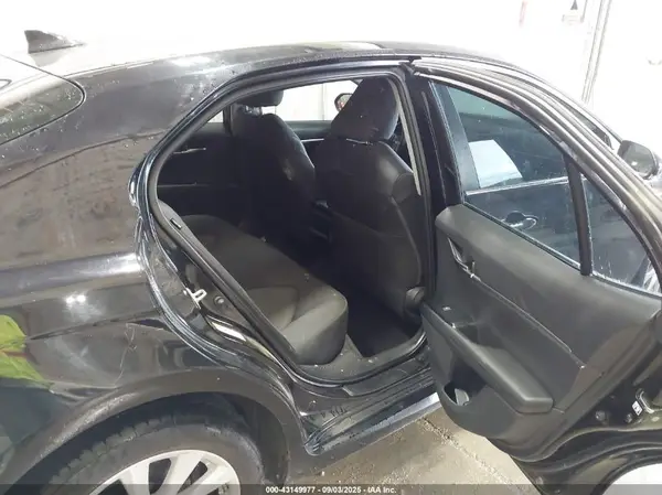 4T1B11HK4KU245215 2019 TOYOTA CAMRY - Image 8
