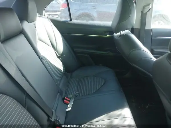 4T1B11HK4KU247661 2019 TOYOTA CAMRY - Image 8