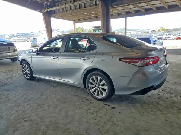 4T1B11HK4KU247918 2019 TOYOTA CAMRY - Image 2