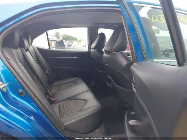 4T1B11HK4KU251242 2019 TOYOTA CAMRY - Image 8