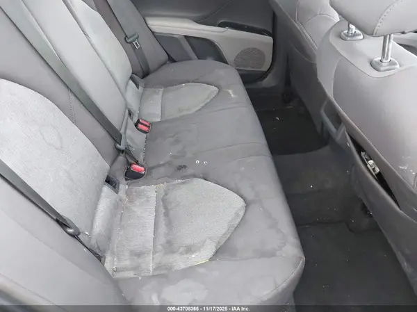 4T1B11HK4KU251712 2019 TOYOTA CAMRY - Image 8