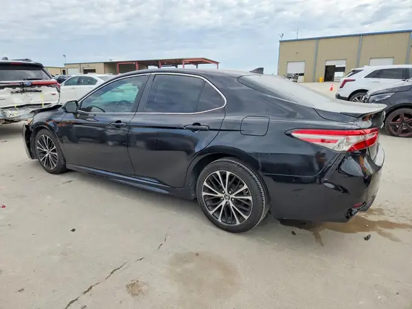 4T1B11HK4KU252083 2019 TOYOTA CAMRY - Image 2