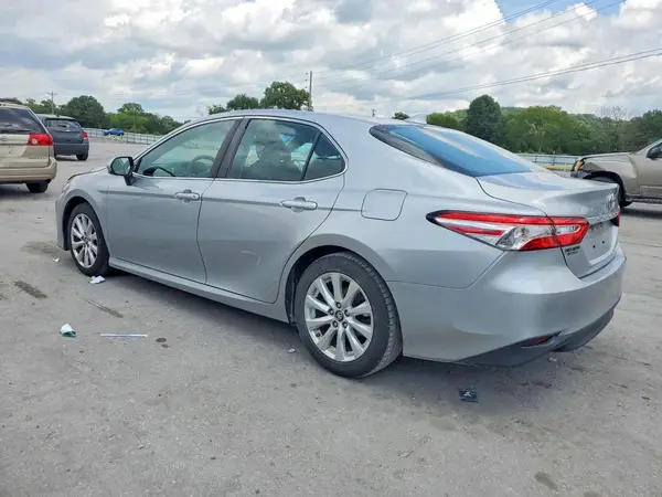 4T1B11HK4KU252858 2019 TOYOTA CAMRY - Image 2