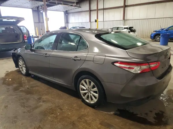 4T1B11HK4KU259499 2019 TOYOTA CAMRY - Image 2