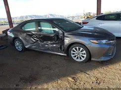4T1B11HK4KU261043 2019 TOYOTA CAMRY