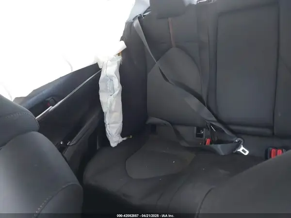 4T1B11HK4KU261043 2019 TOYOTA CAMRY - Image 8