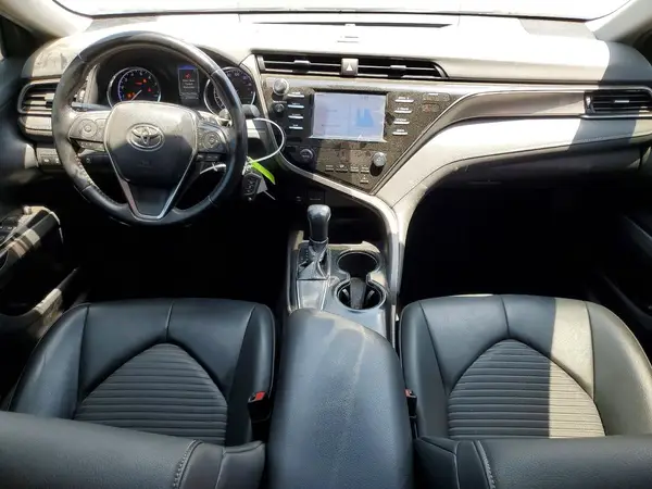 4T1B11HK4KU261589 2019 TOYOTA CAMRY - Image 8