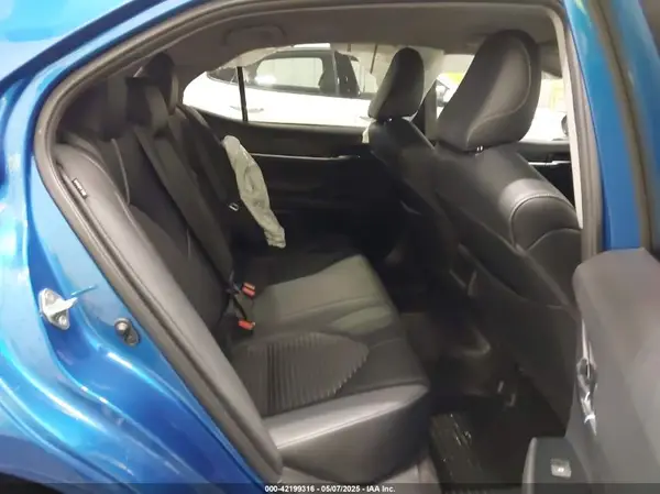4T1B11HK4KU261656 2019 TOYOTA CAMRY - Image 8