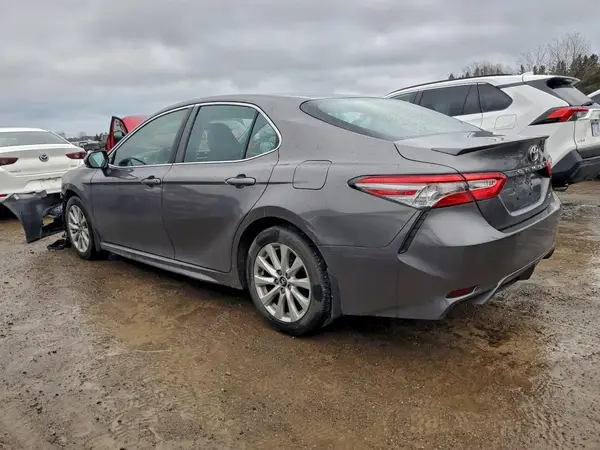 4T1B11HK4KU262001 2019 TOYOTA CAMRY - Image 2