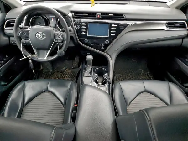 4T1B11HK4KU262001 2019 TOYOTA CAMRY - Image 8