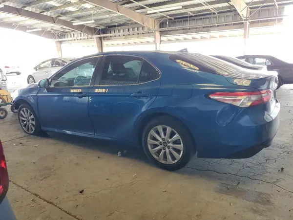 4T1B11HK4KU264900 2019 TOYOTA CAMRY - Image 2
