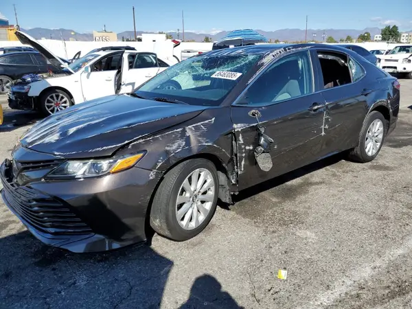 4T1B11HK4KU266646 2019 TOYOTA CAMRY - Image 1