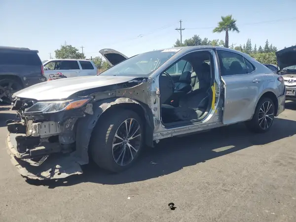 4T1B11HK4KU267604 2019 TOYOTA CAMRY - Image 1