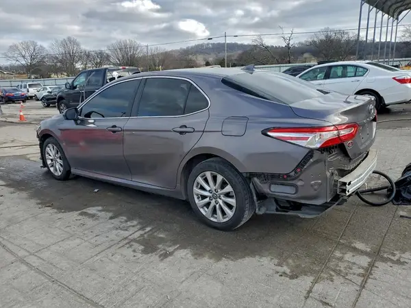 4T1B11HK4KU267893 2019 TOYOTA CAMRY - Image 2
