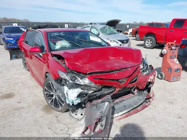 4T1B11HK4KU268459 2019 TOYOTA CAMRY - Image 1